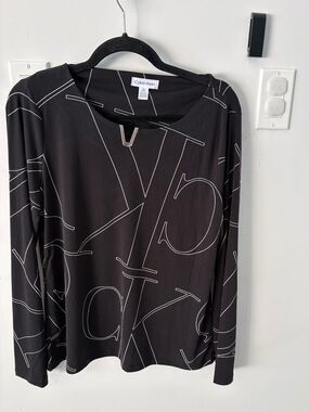 Calvin Klein Y2K Black and White Monogram Top Blouse Monochrome Modern Flowy